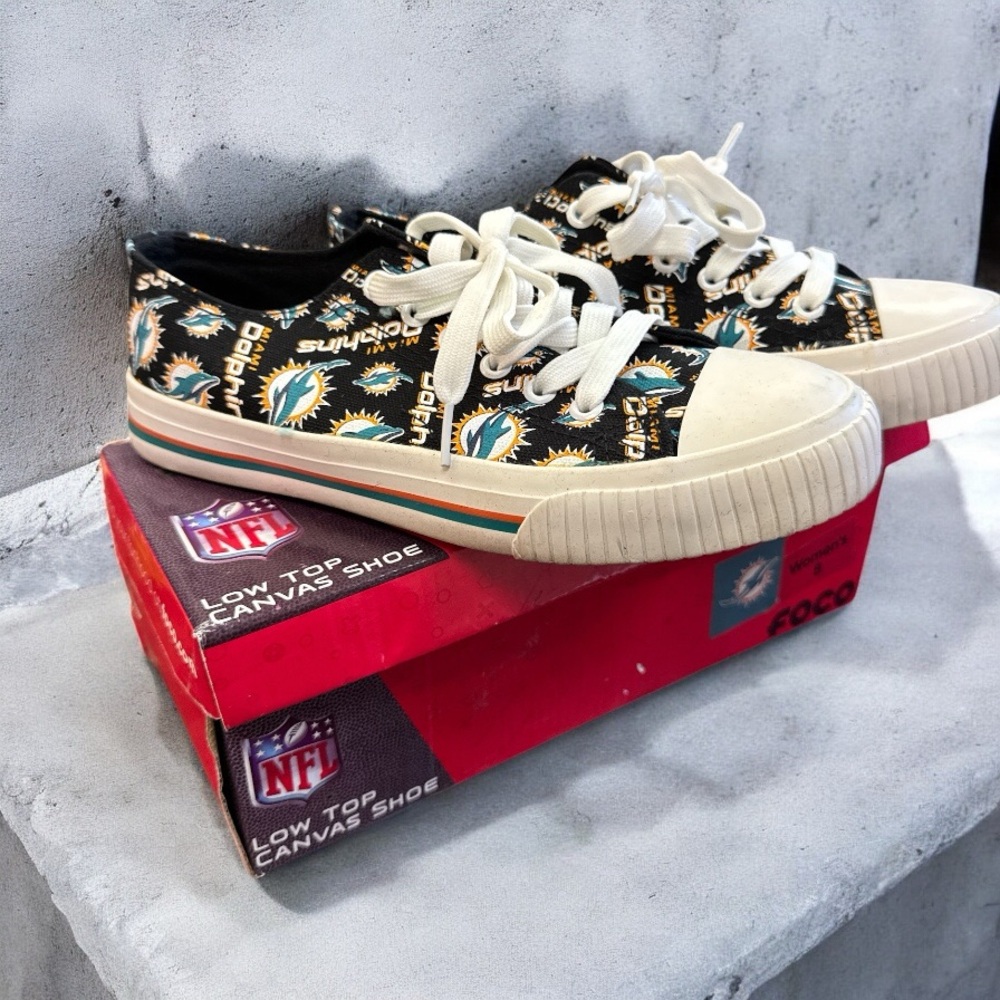 Cream and Black Canvas Sneakers with Textured Sole